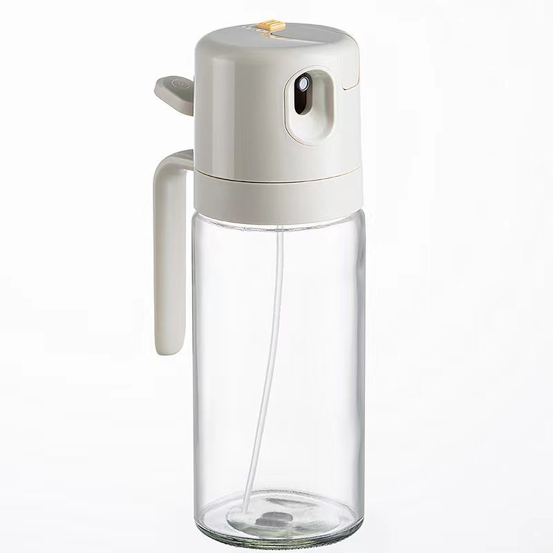 Glasflaska för olika vätskor som olja och vinäger, det går att hälla eller spraya. 0,5 liters flaska.