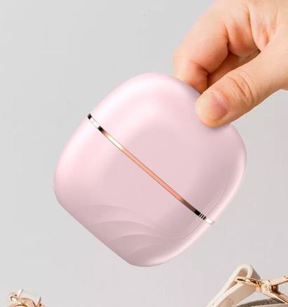 Mini Hårplattkam. Trådlös, laddningsbar. För hemmet eller resan.